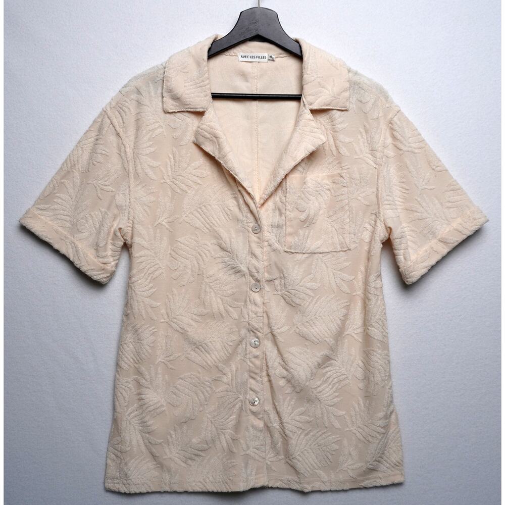 Avec Les Filles Beige Tropical Palms Texture Shirt Size XS White Lotus Resort